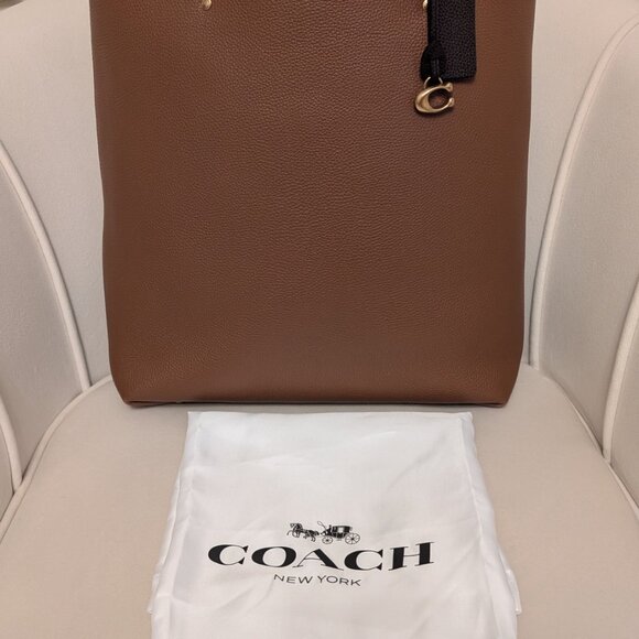 Pre-Loved Coach Plaza Tote - Picture 2 of 11